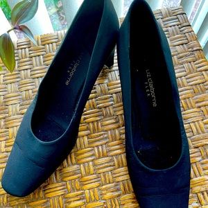 Liz Claiborne Flex Black Ellie Heeled shoes